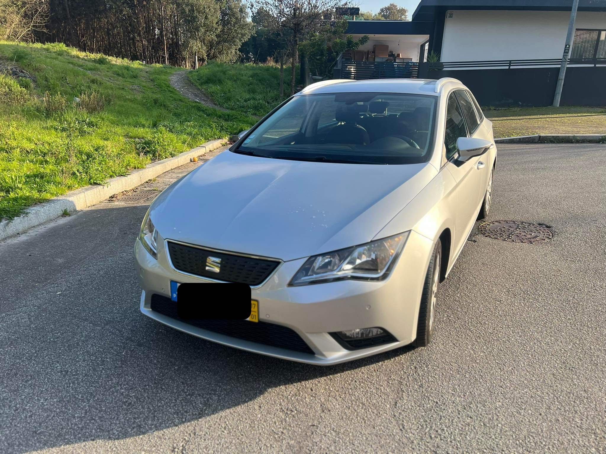 SEAT Leon ST 1.6 TDI 110cv Ecomotive