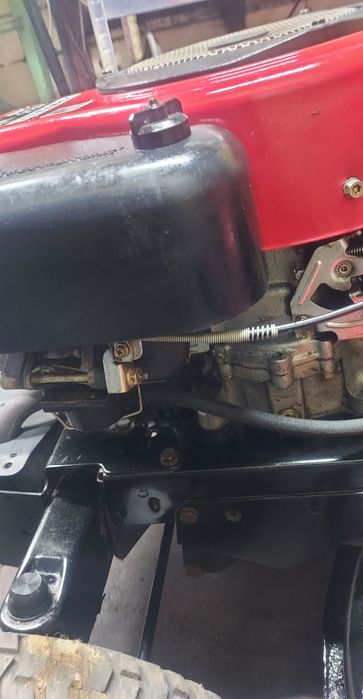 Sprzedam traktor-kosiarka MTD Rh 125 z koszem.