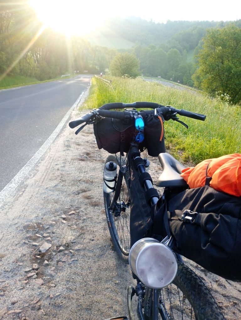 Rower wyprawowy, gravel, bikepacking, 29er