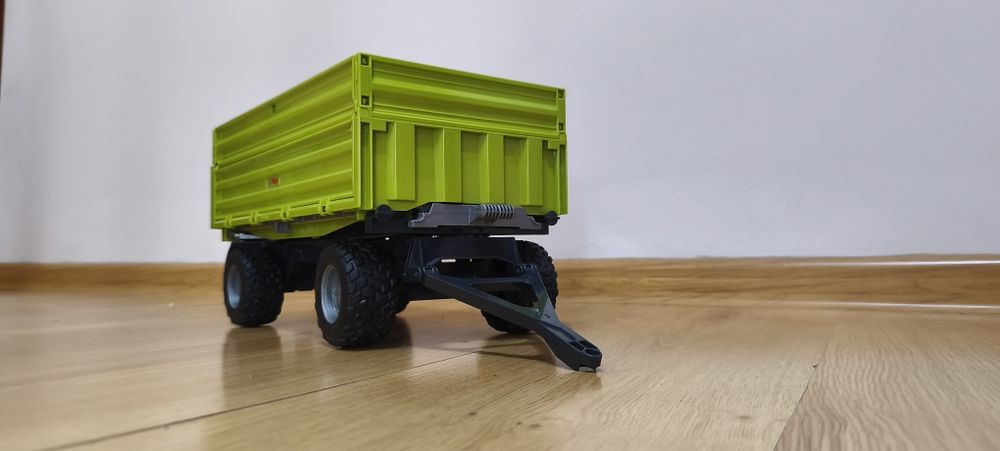 Bruder przyczepa fliegl
Stan bdb


Cena n