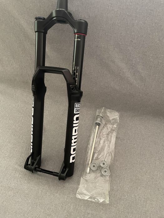 RockShox Domain RC 29” 180mm