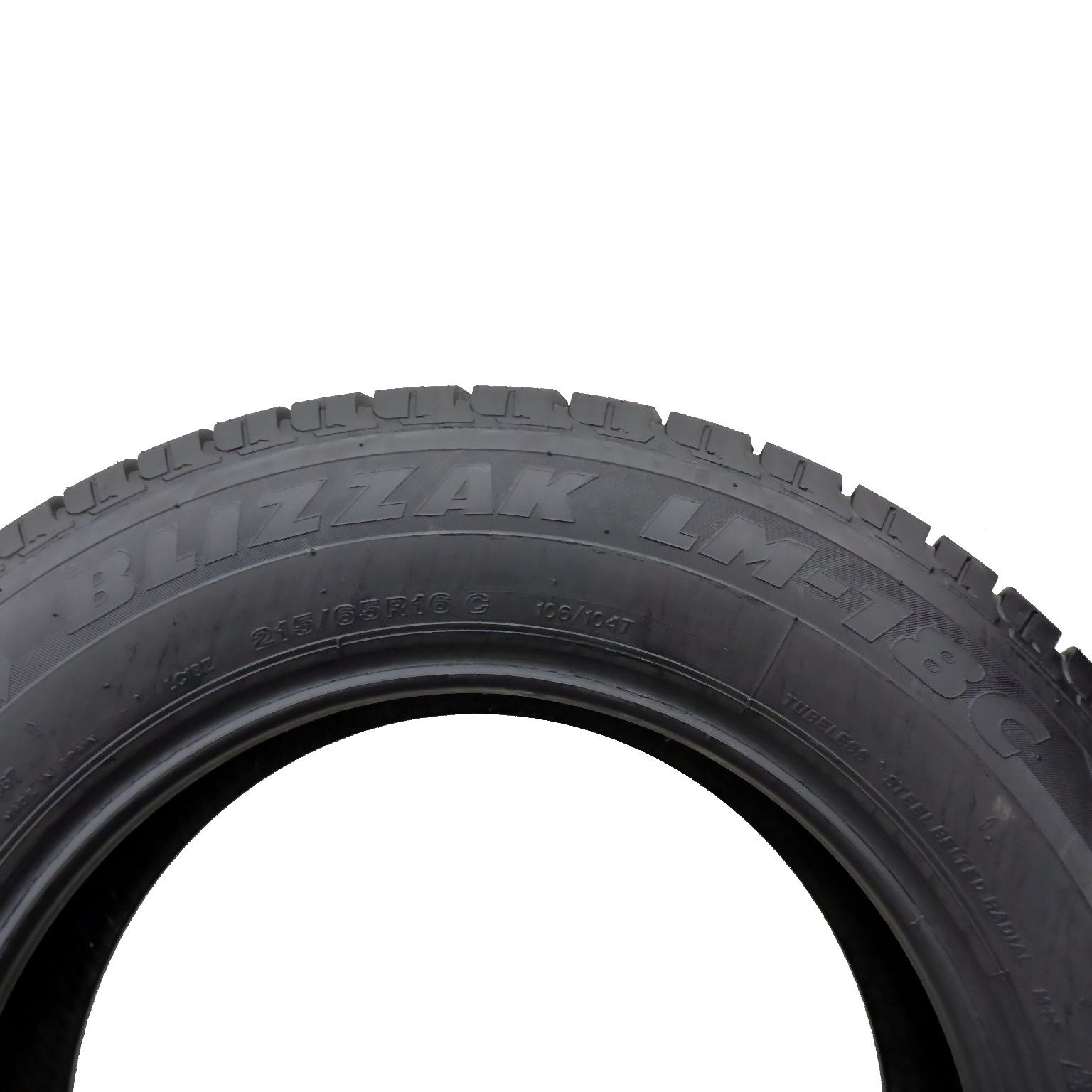 215/65/16C Bridgestone 215/65R16C 106/104T Blizzak LM18C Zima 2020 8mm