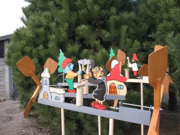 Wiatrak ozdoby ogrodowe handmade rękodzieło gargamel smerf rumcajs