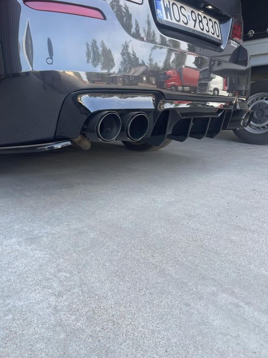 BMW F10 F11 Dyfuzor Dokładka Tylnego Zderzaka M-Pakiet Czarny Połysk