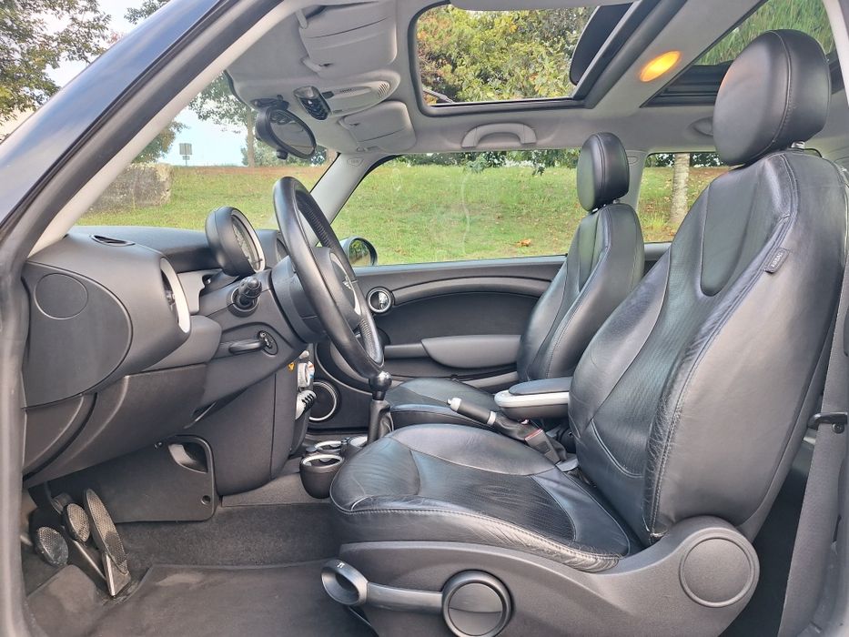 Mini Cooper 1.6i Teto Panorâmico iuc antigo