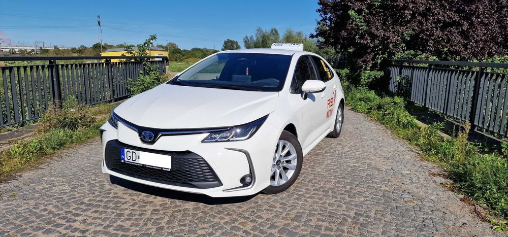 Wynajem Corolla LPG Wypożyczalnia aut Trójmiasto FreeNow UBER BOLT