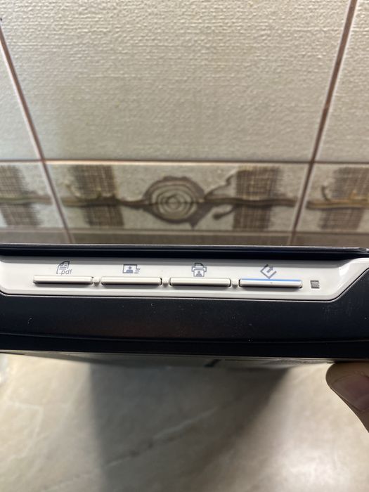 Планшетний сканер v19