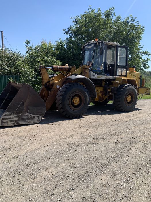 Фронтальний навантажувач Амкодор 352