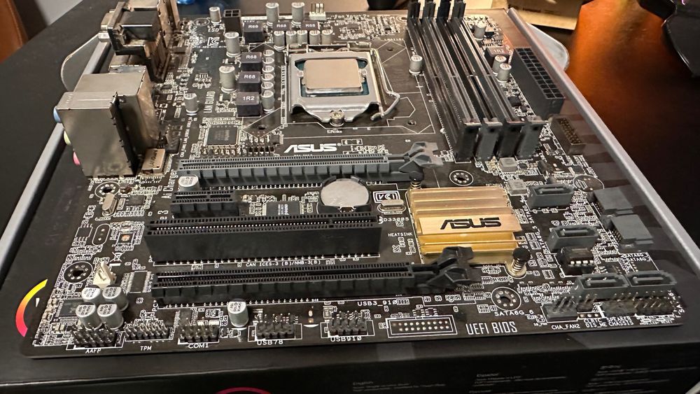 Płyta główna ASUS B150M-C + procesor Intel Core i5-6500