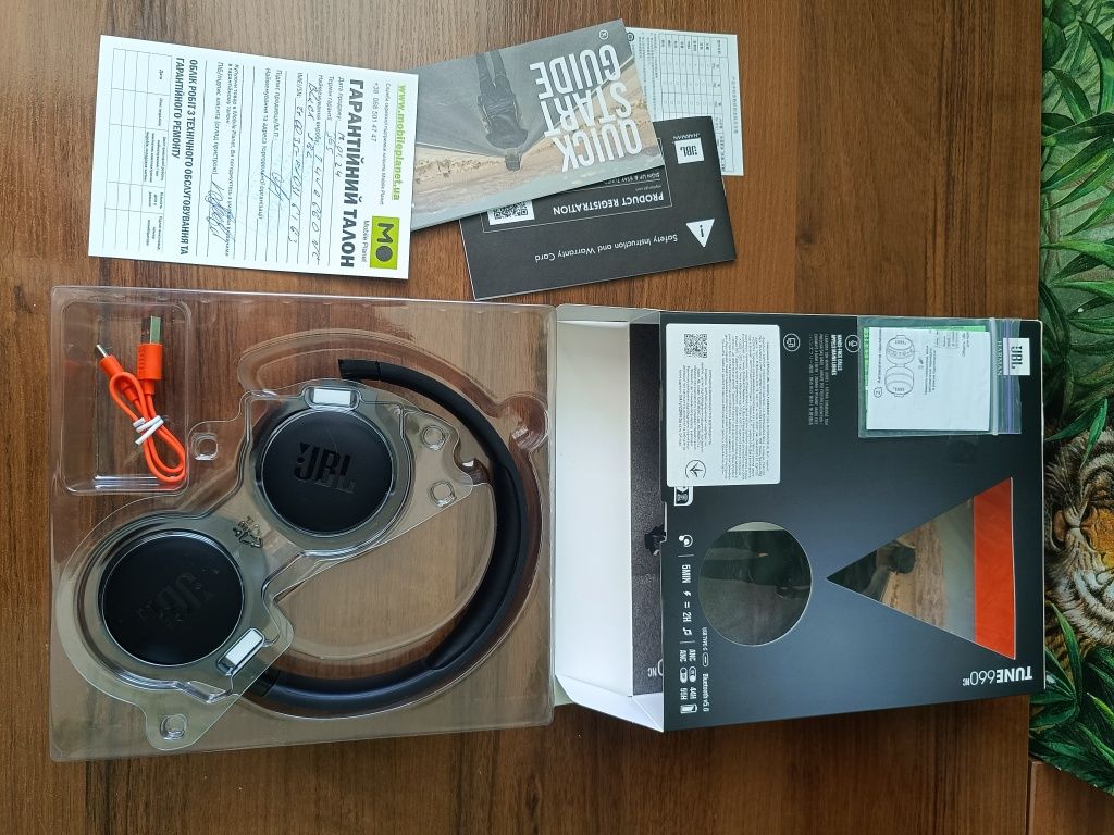 Накладні навушники JBL Tune 660NC (використовувалися декілька разів)