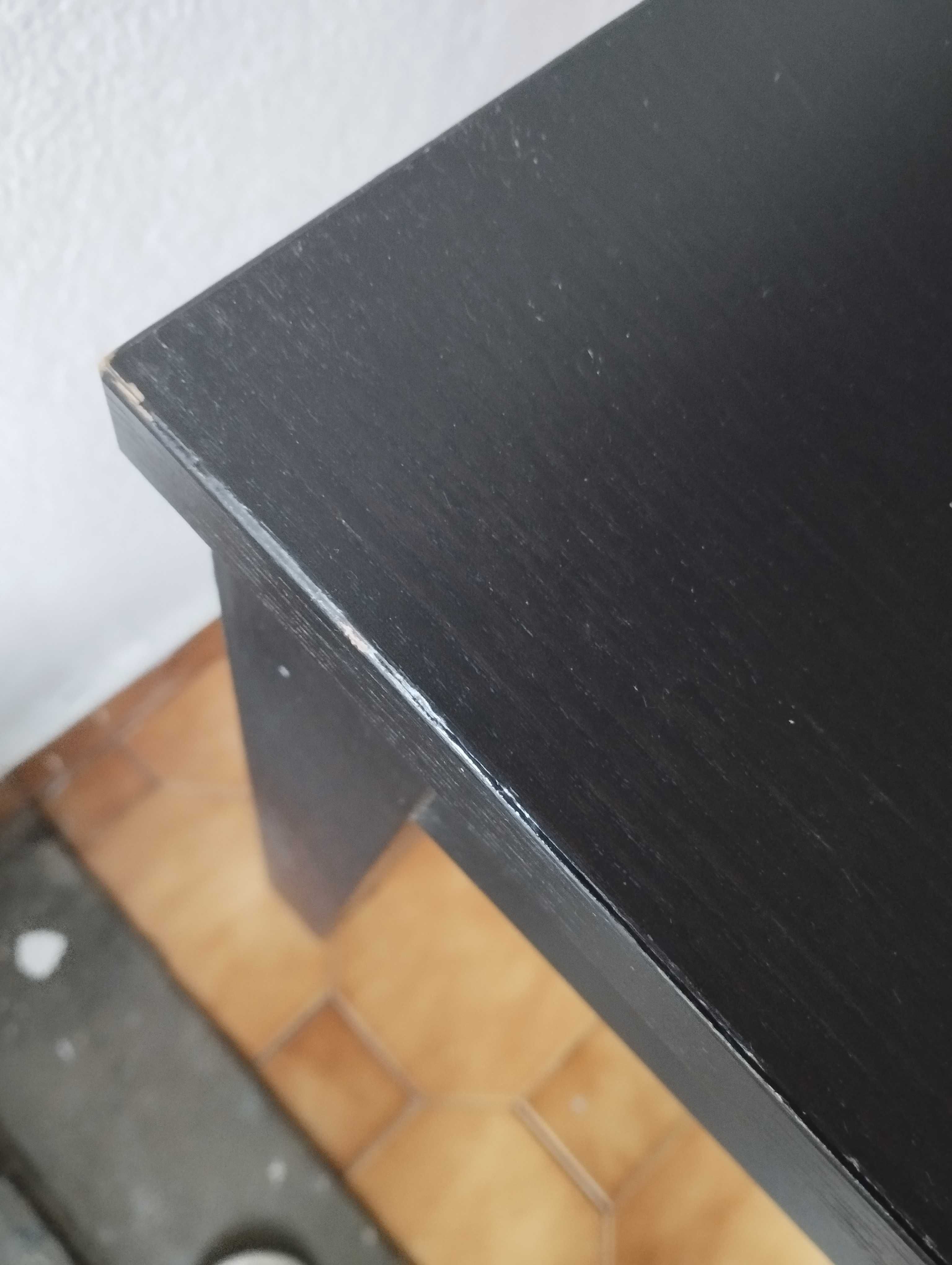 Mesa de Refeições com 4 cadeiras