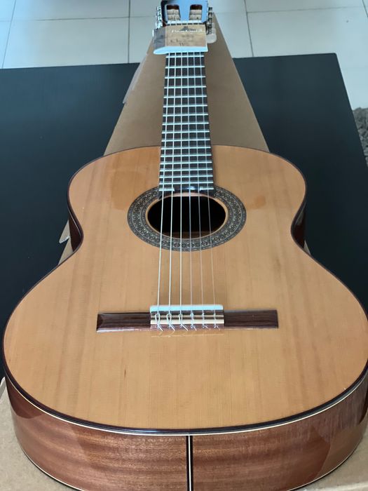 Guitarra Clássica Paco Castillo 202 ( Nova/ caixa )