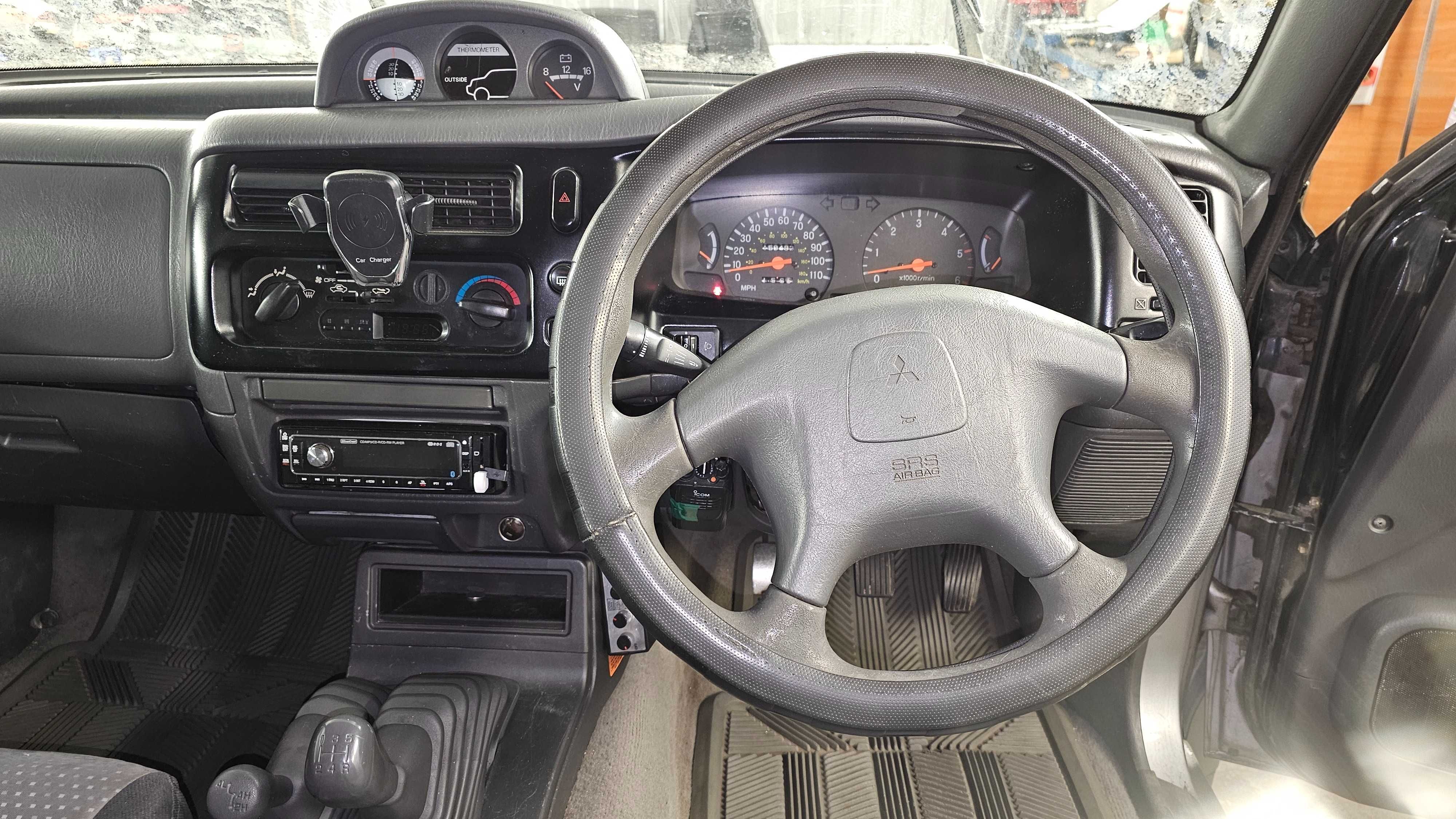 Mitsubishi L 200 2001