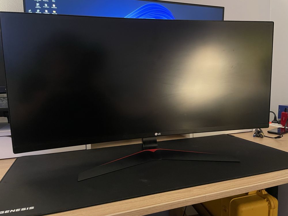 Monitor LG 34UC79G