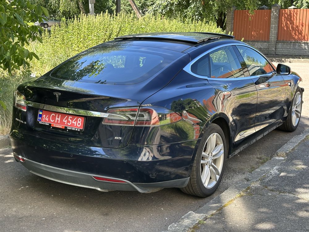 2013 Tesla model S 85 kWh