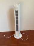 Ventilador vertical branco