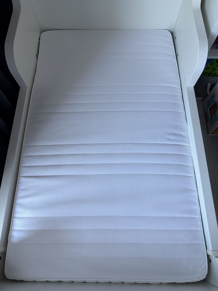 Ikea łóżko +materac