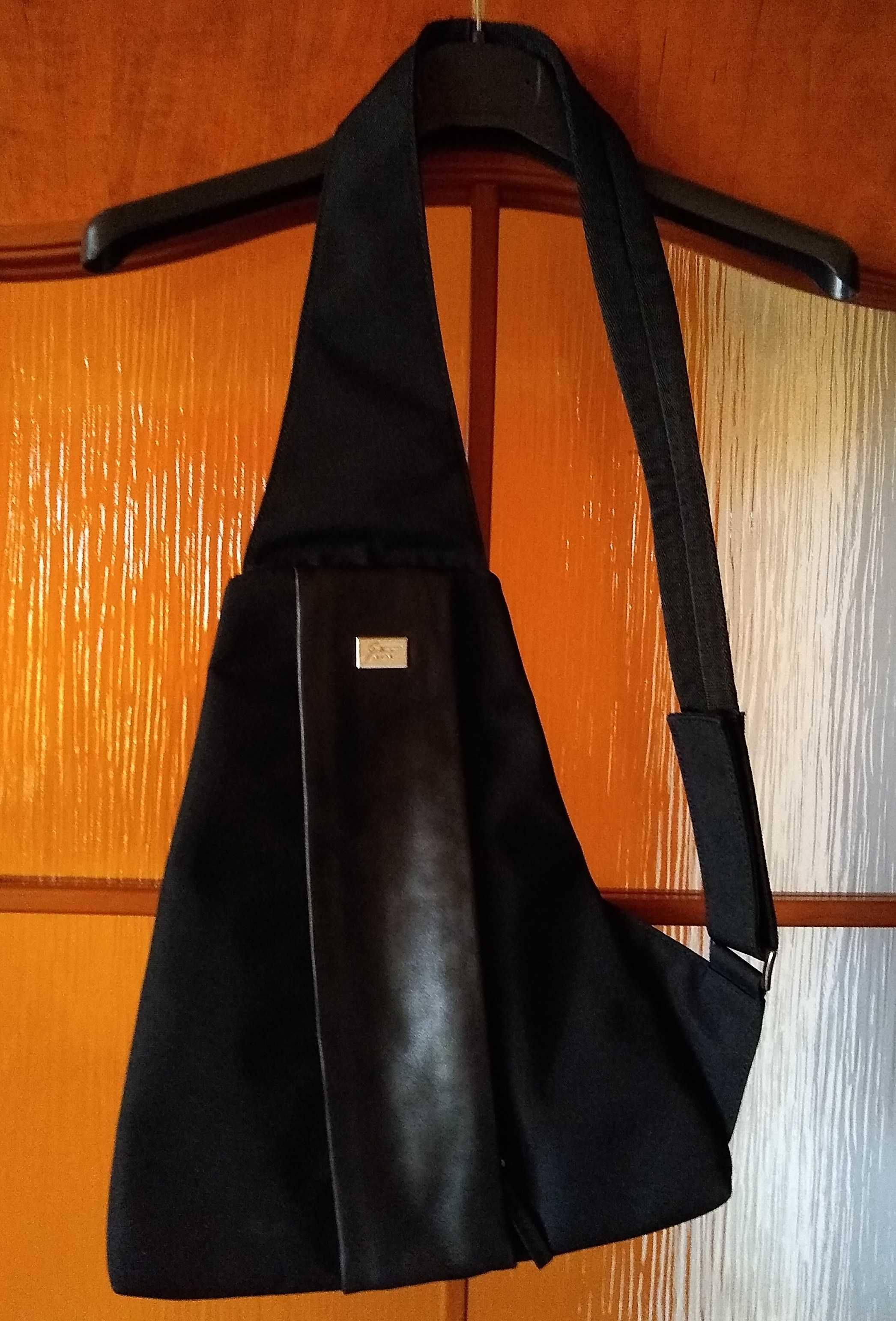 Gattinoni  Designerska włoska torba na jedno ramię, 35 x 30 cm