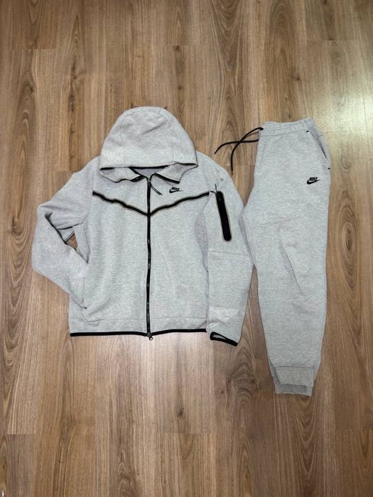 Сірий костюм tech fleece / Розмір:L