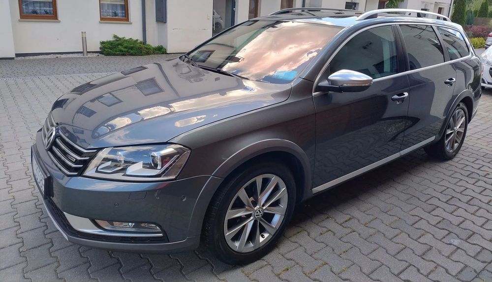 Volkswagen Passat Alltrack w bogatej wersji z webasto