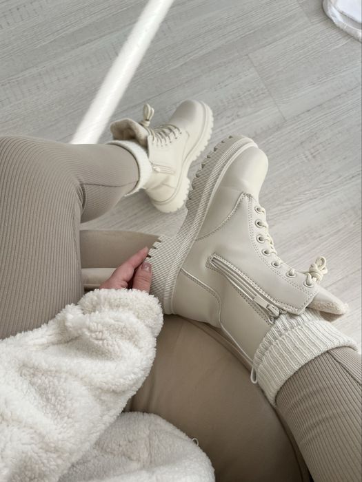 Зимові чоботи, бежеві черевики, хутро