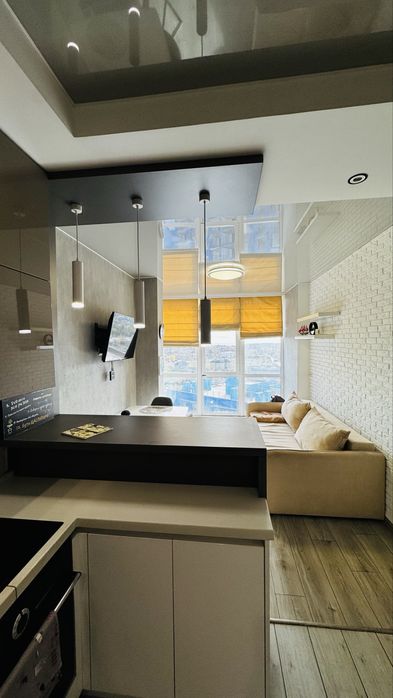 Сдам кухня-студия и 3 спальни Маршал Сити