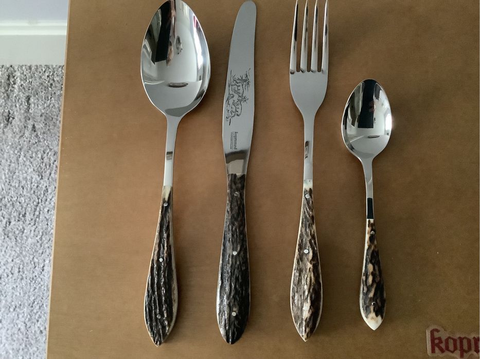 Komplet sztućców myśliwskich  firmy Kompromed