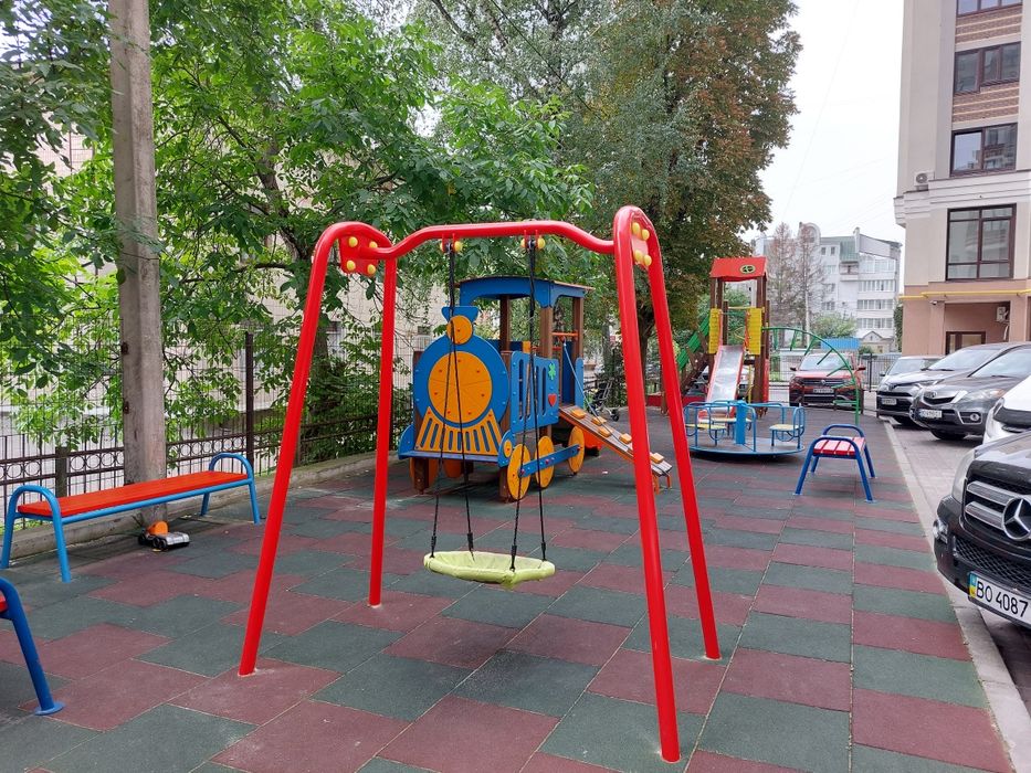 Подобова оренда VIP-КЛАСУ вул.Г.Євромайдану 9