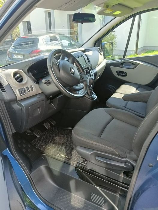 Wynajem bus 9 osobowy