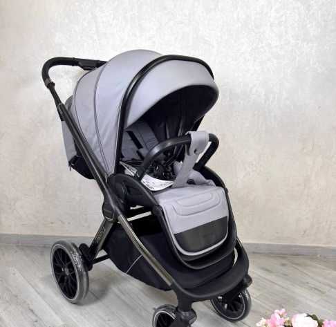 Коляска від народження та прогулянковий блок