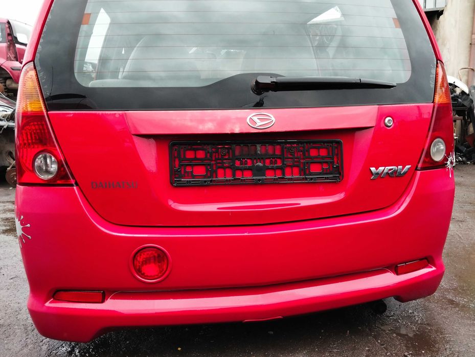 Daihatsu YRV 1.3i 5D 2002 r.Klapa bagażnika.