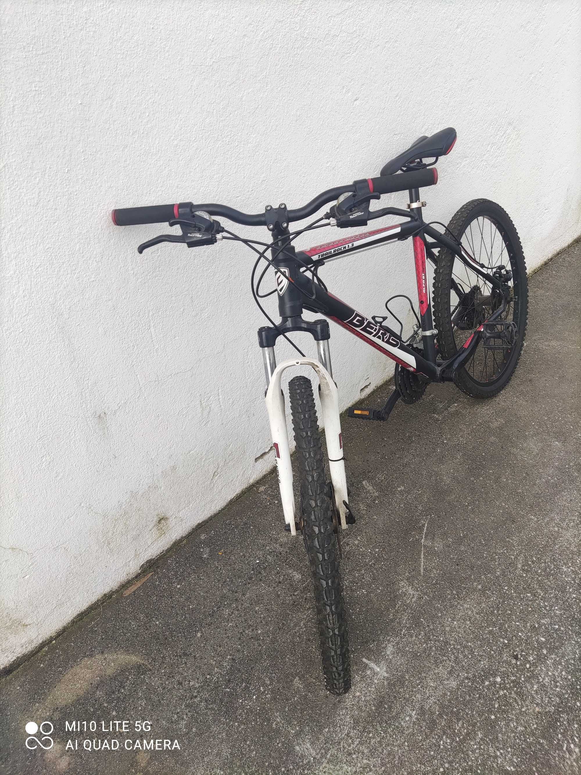 Bicicleta Berg com discos de travão