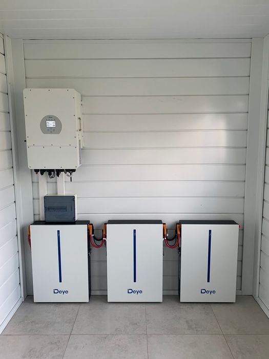 Інвертор DEYE гібрид 15 KW , 3 фази на низьку напругу акумулятора