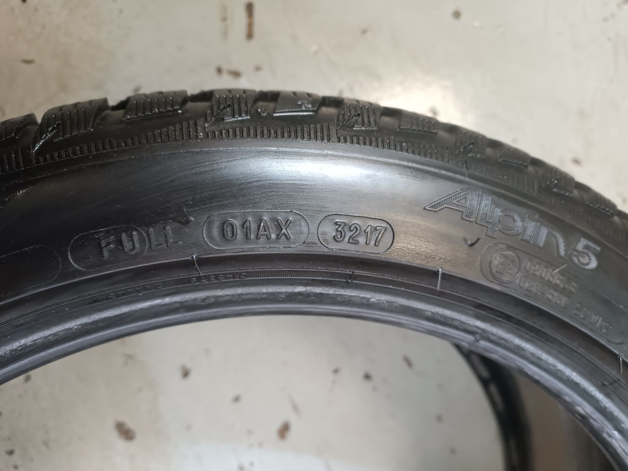 205/45R17 Michelin Alpin 5