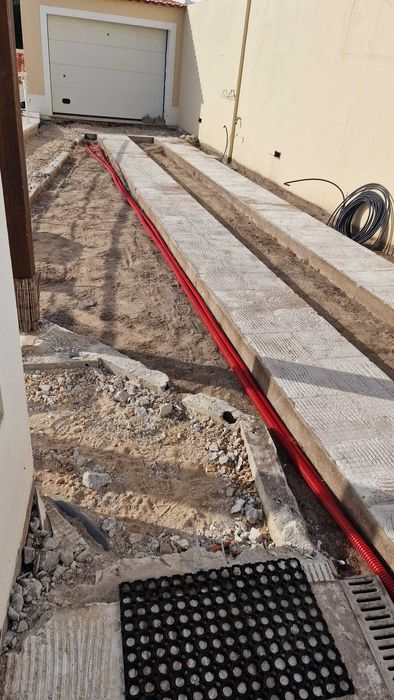 Pladur Pintura electricidade canalização e ladrilho