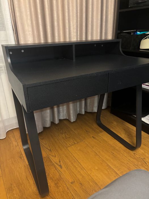 Czarne biurko stan bardzo dobry