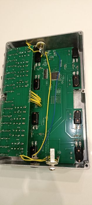 Loop de pedais Buzz Electronics 8Ch-La até 8 pedais