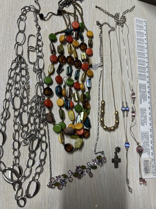 Біжутерія одним лотом(все що є на фото)