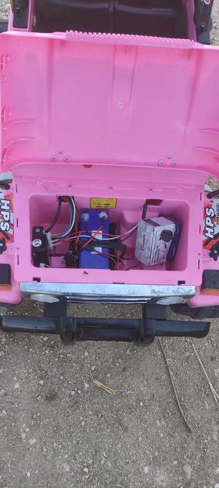 Jipe a bateria com telecomando