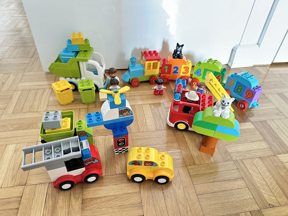 Lego Duplo 4 zestawy i dużo dodatkowych klocków