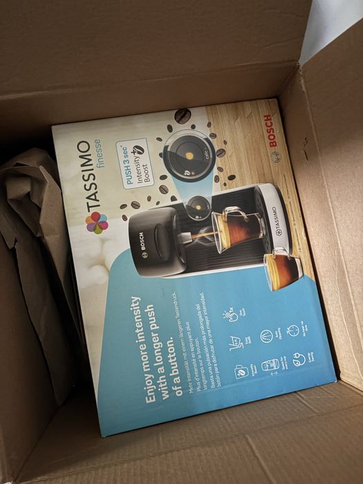 Ekspres tassimo na kapsułki + kawy kapsułkowy tasimo