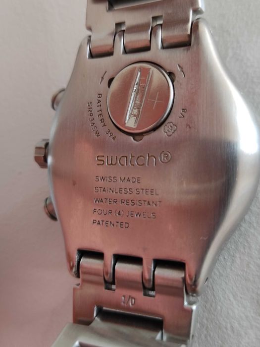 Relógio em aço inoxidável SWATCH NIGHT FLIGHT