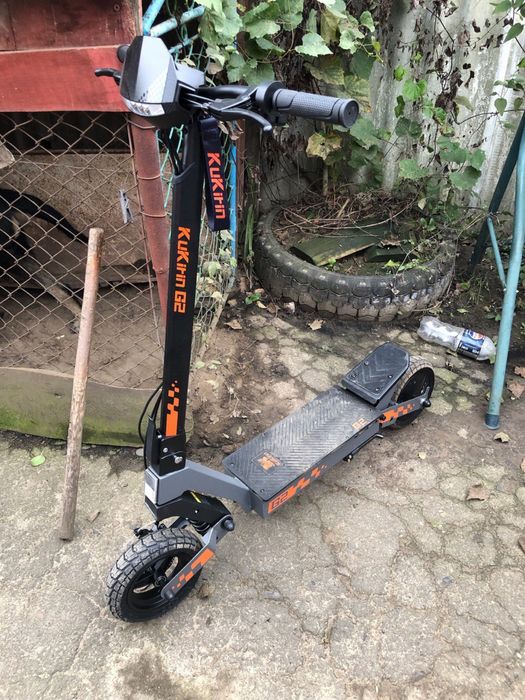Продам Електро самокат Kukirin G2