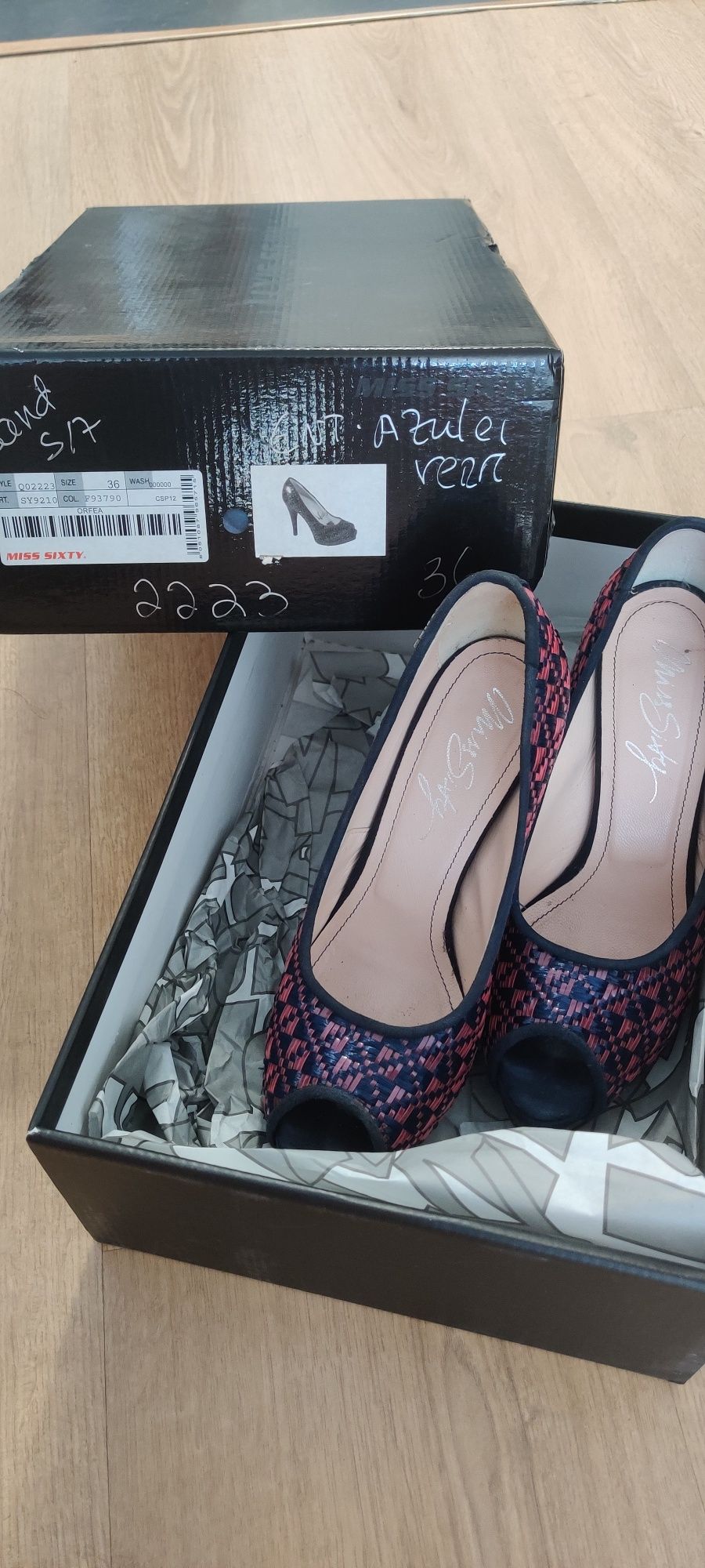 Sapatos altos da Miss Sixty