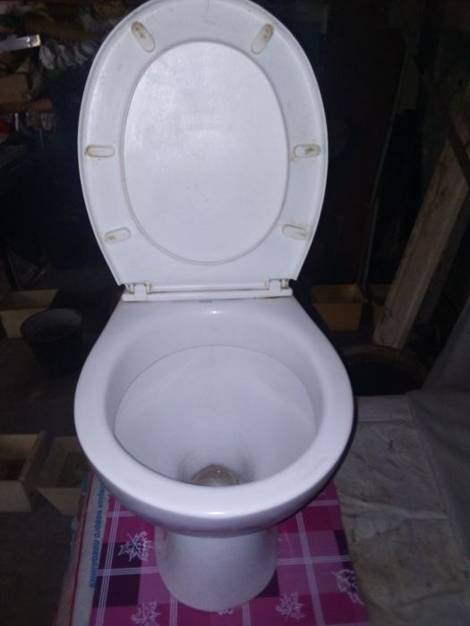 Продам.  унитаз. CERSANIT
