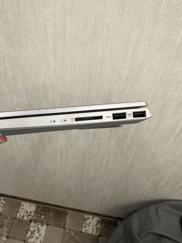 Ноутбук lenovo ideapad 5 сенсорний!