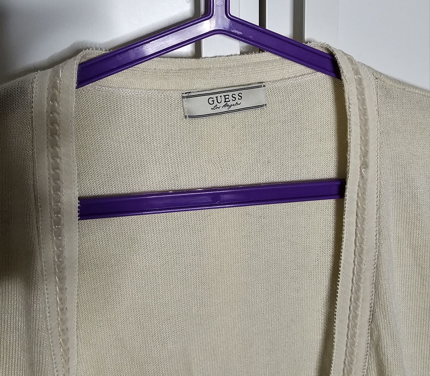 Guess damski sweter S kardigan kremowy narzutka