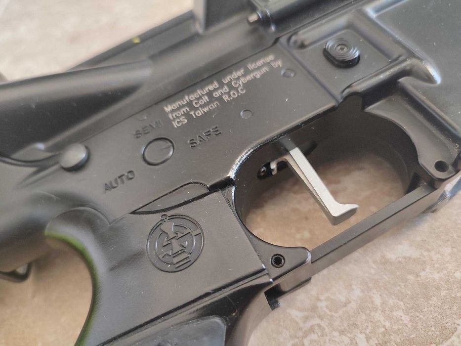 Airsoft ICS M4A1 Full Metal