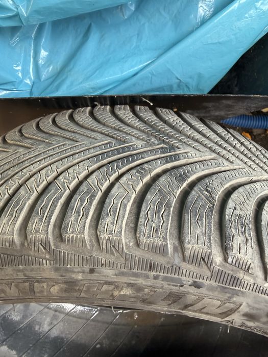 Komplet opon zimowych 225/45/17