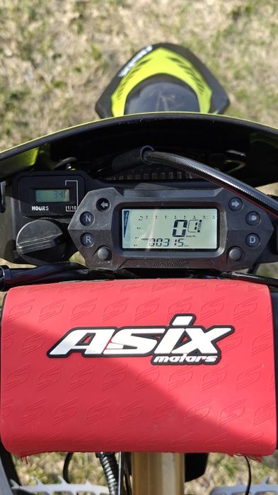 Asix XB-88 pro 300CC 35mth 305km